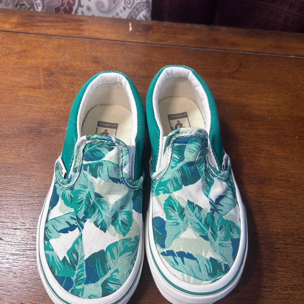 Vans Green Leaf Kids Slip-On Sneakers - Picture 2 of 8